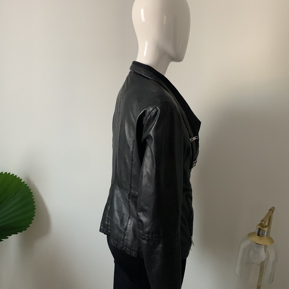 COPY - Women’s Wilsons Leather Jacket LG - Picture 9 of 15
